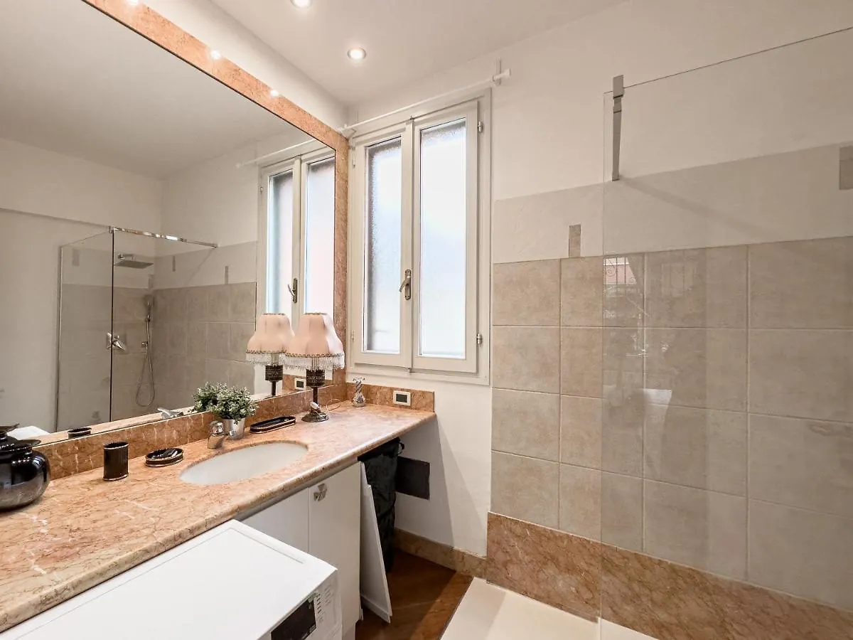 Realkasa Silent Luxury Suite Bologna 0*,  Italien